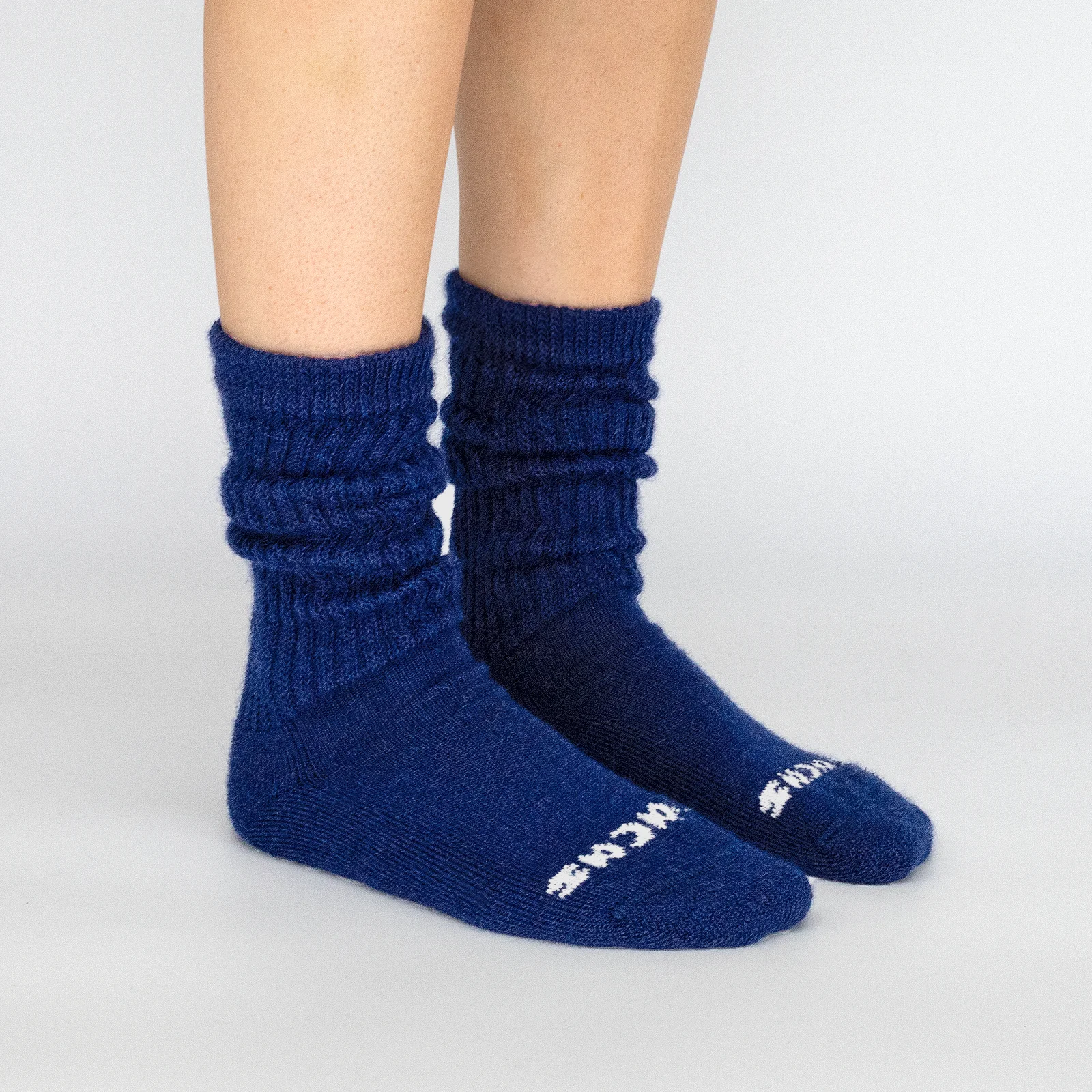 2 Pack - Women's Slouchy Socks - Image 39