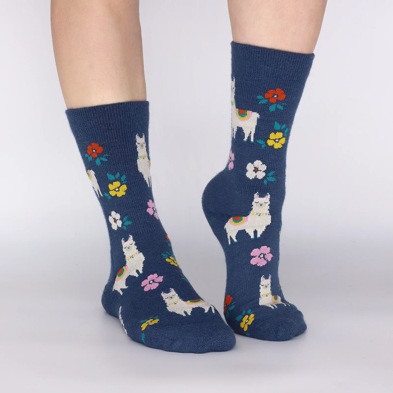 3 Pack - Women's Light-Weight Crew Pacas Socks - Image 118