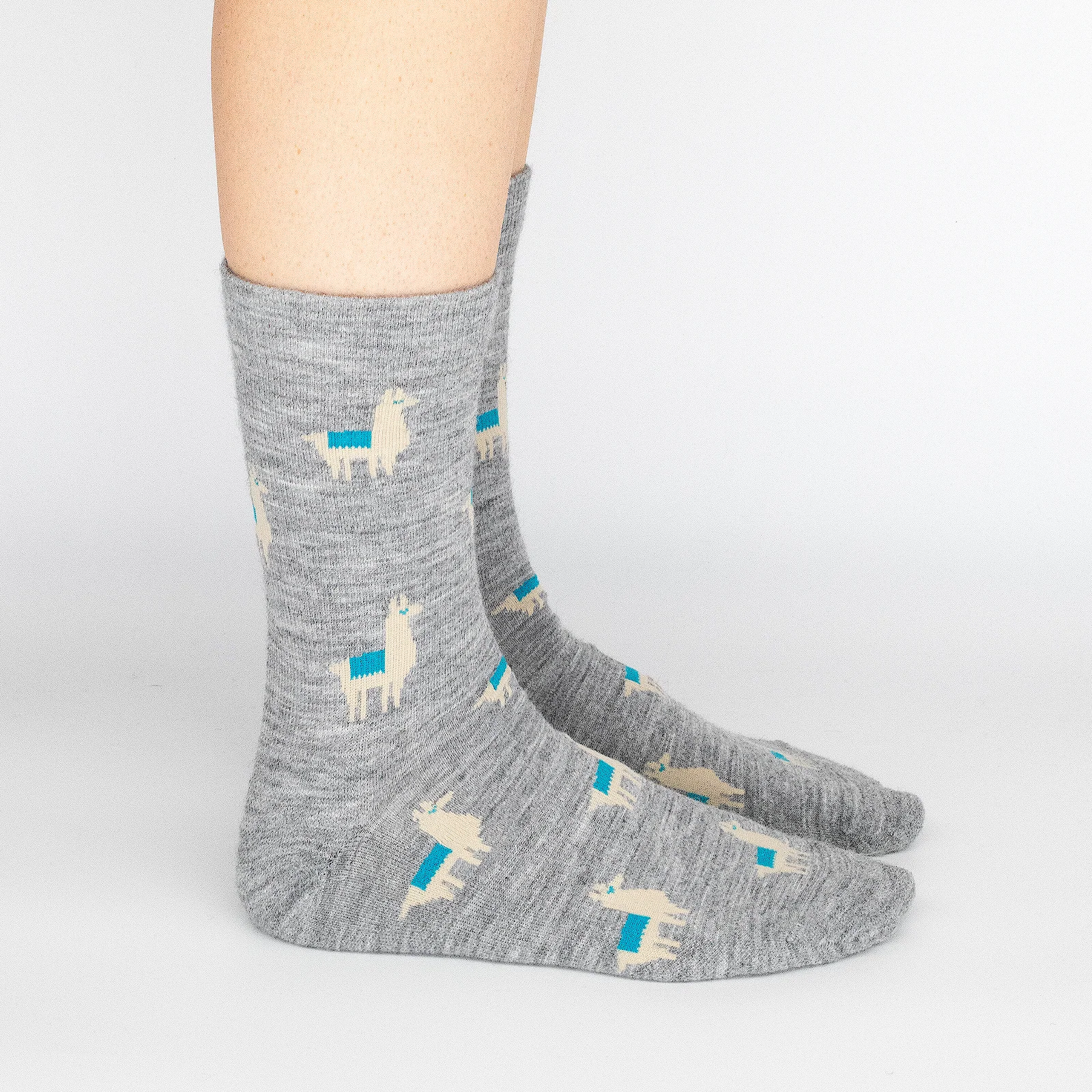 3 Pack - Women's Light-Weight Crew Pacas Socks - Image 123