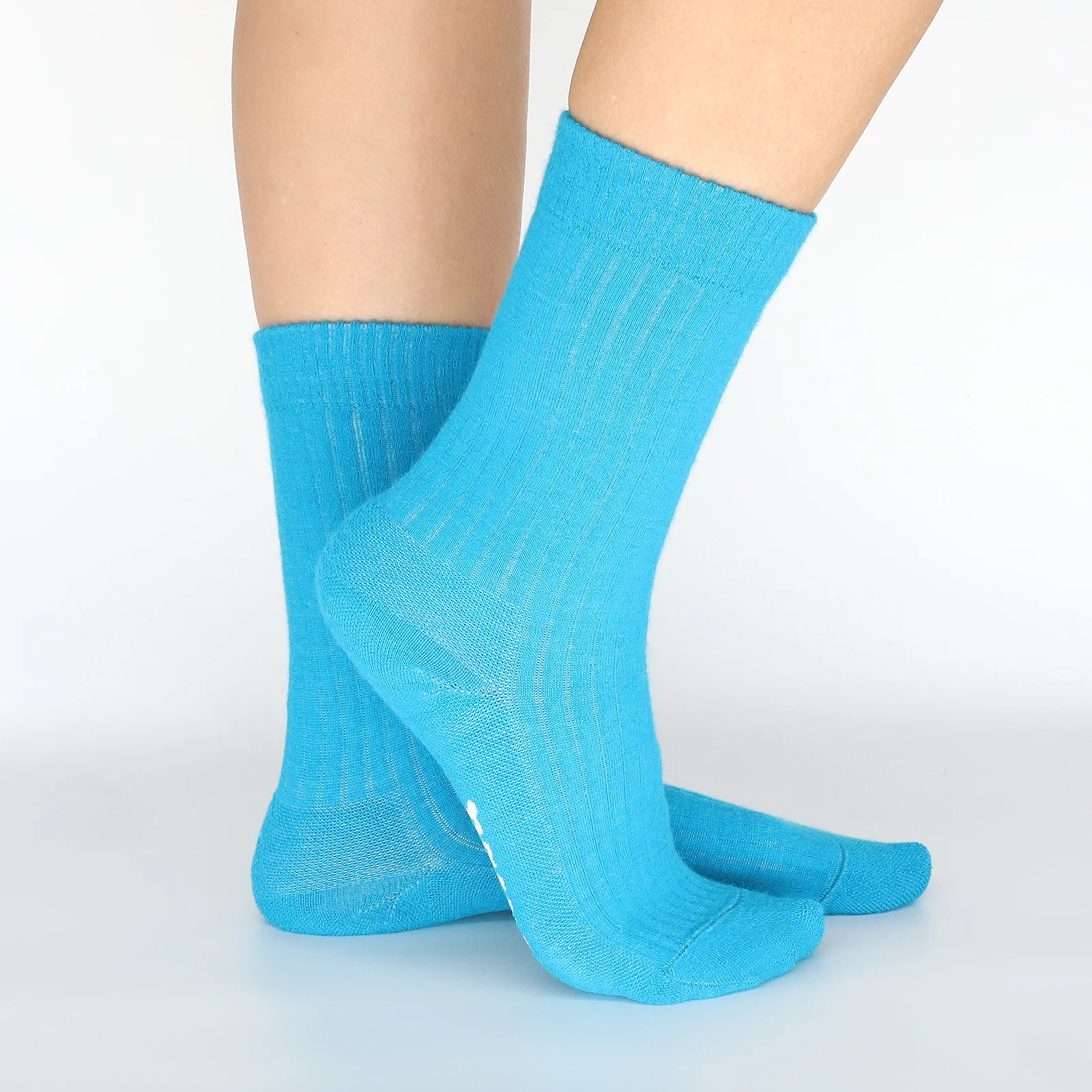 3 Pack - Women's Light-Weight Crew Pacas Socks - Image 130