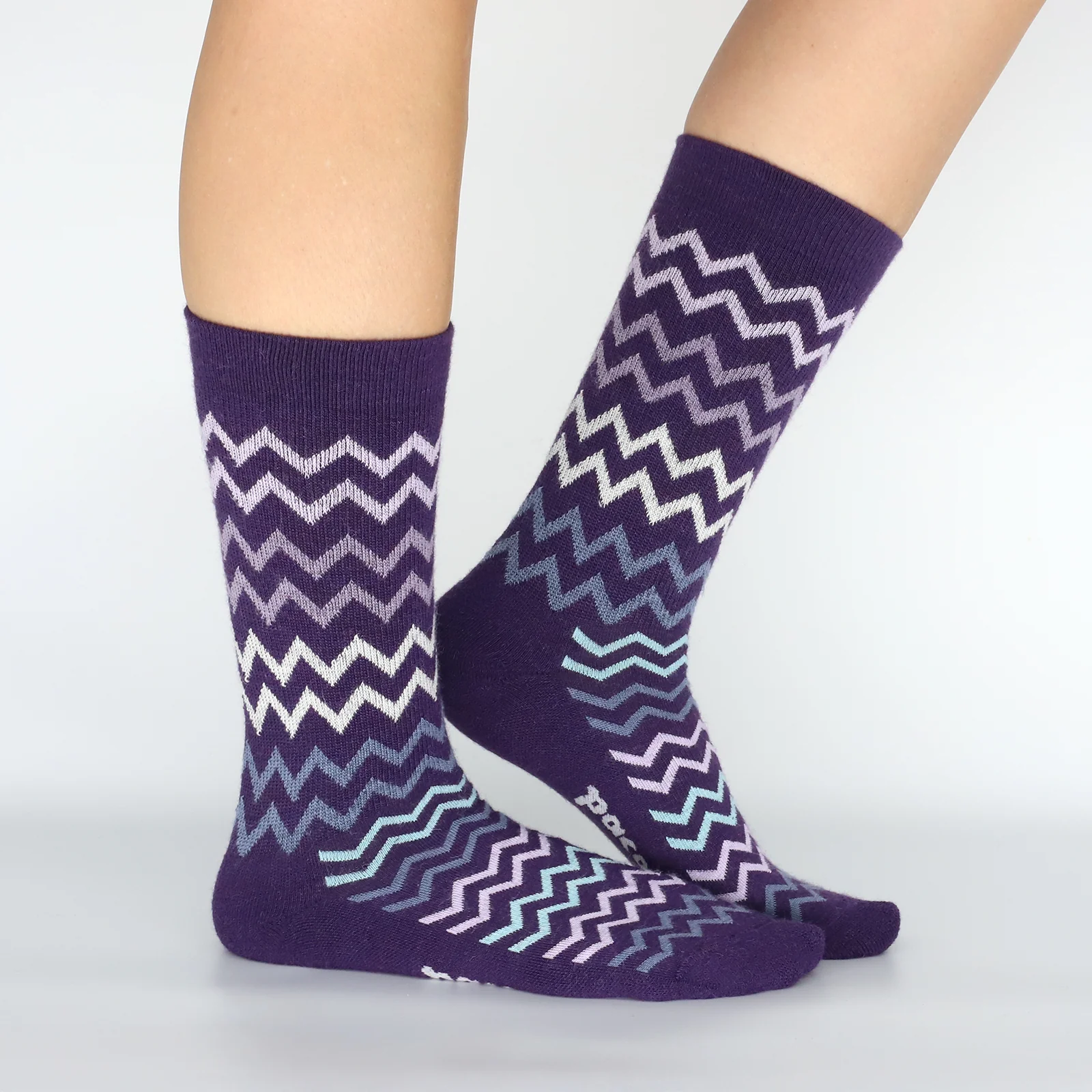 3 Pack - Women's Light-Weight Crew Pacas Socks - Image 143