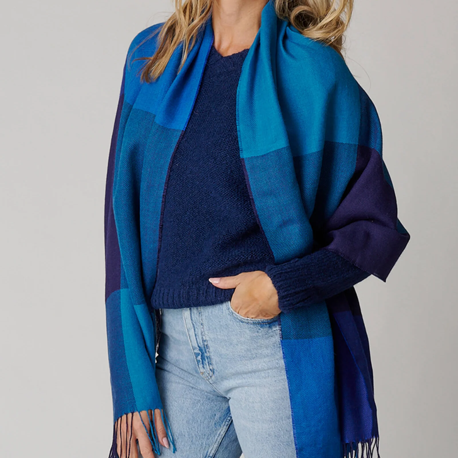 Square Pattern Shawl - Image 10