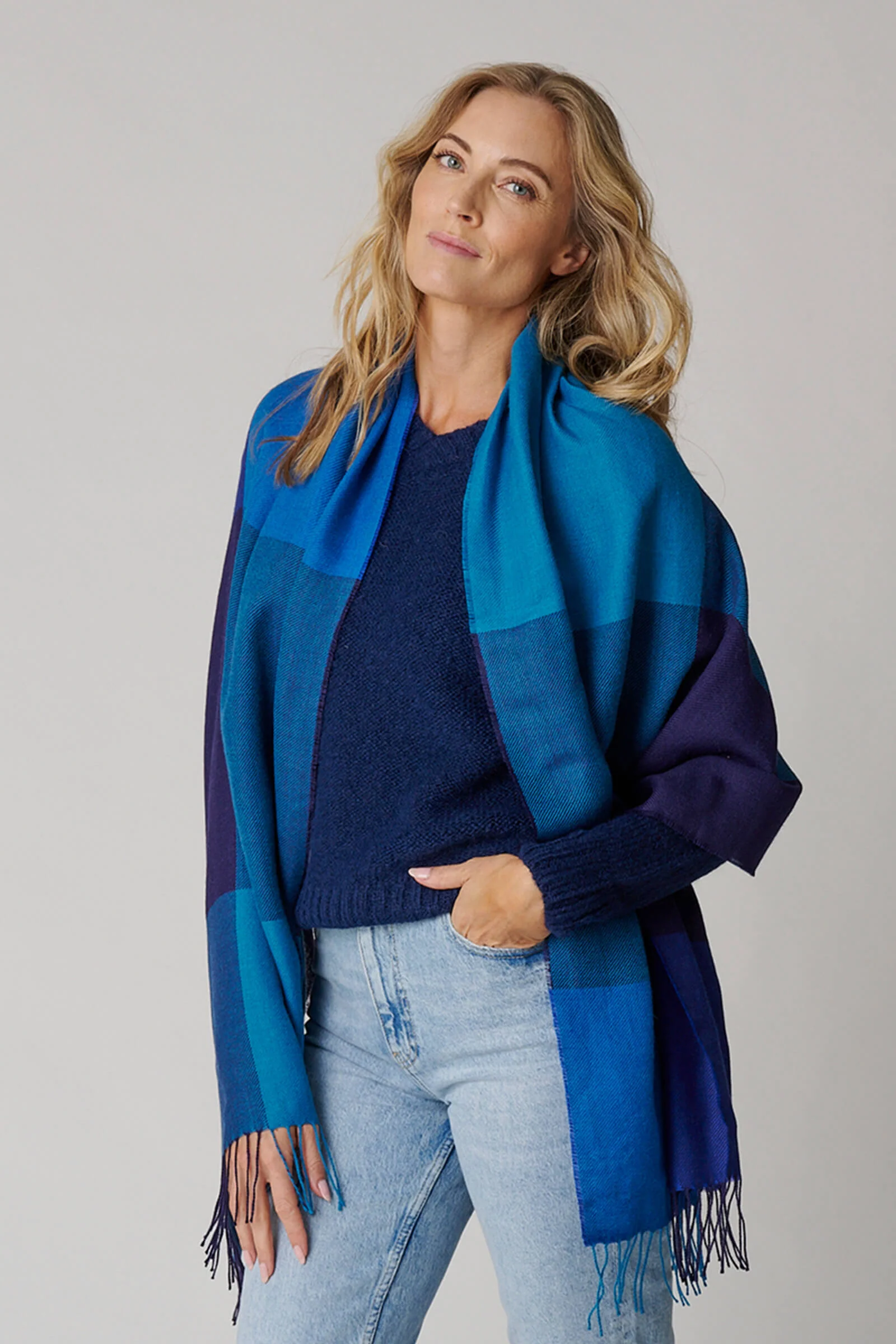 Square Pattern Shawl - Image 5