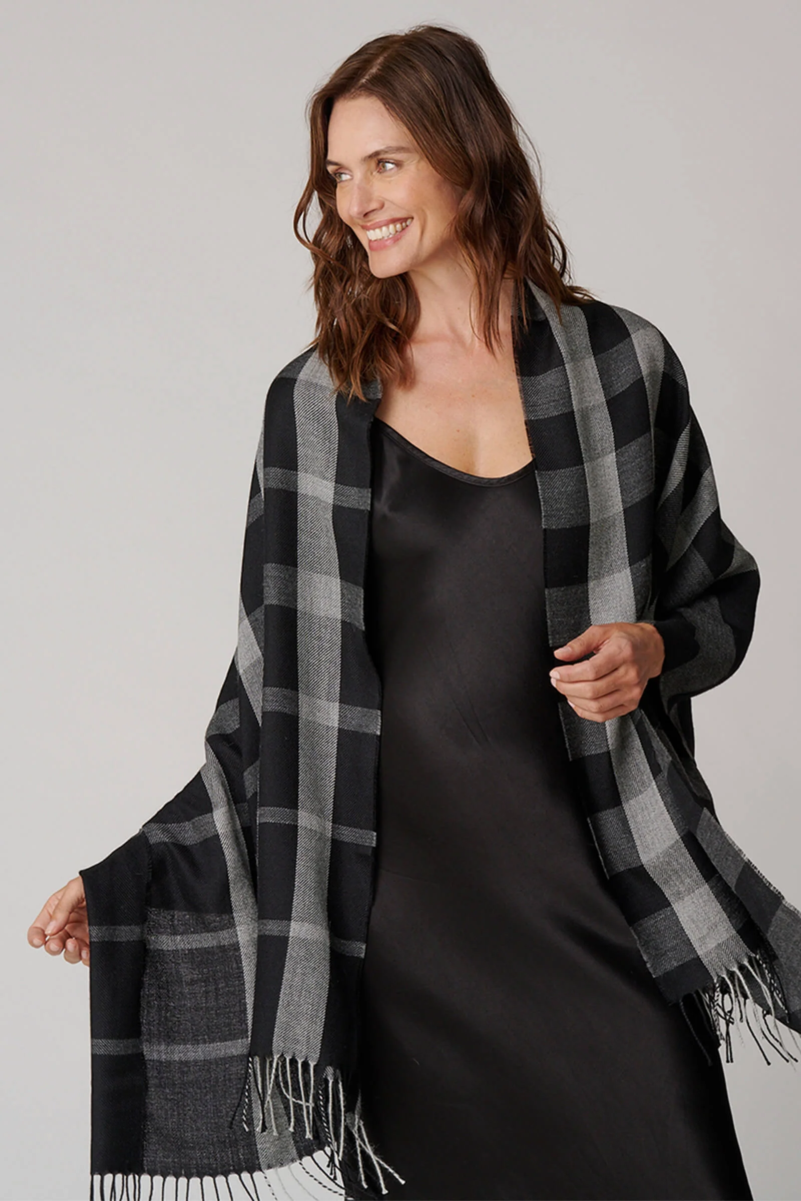 Shawls - Image 7