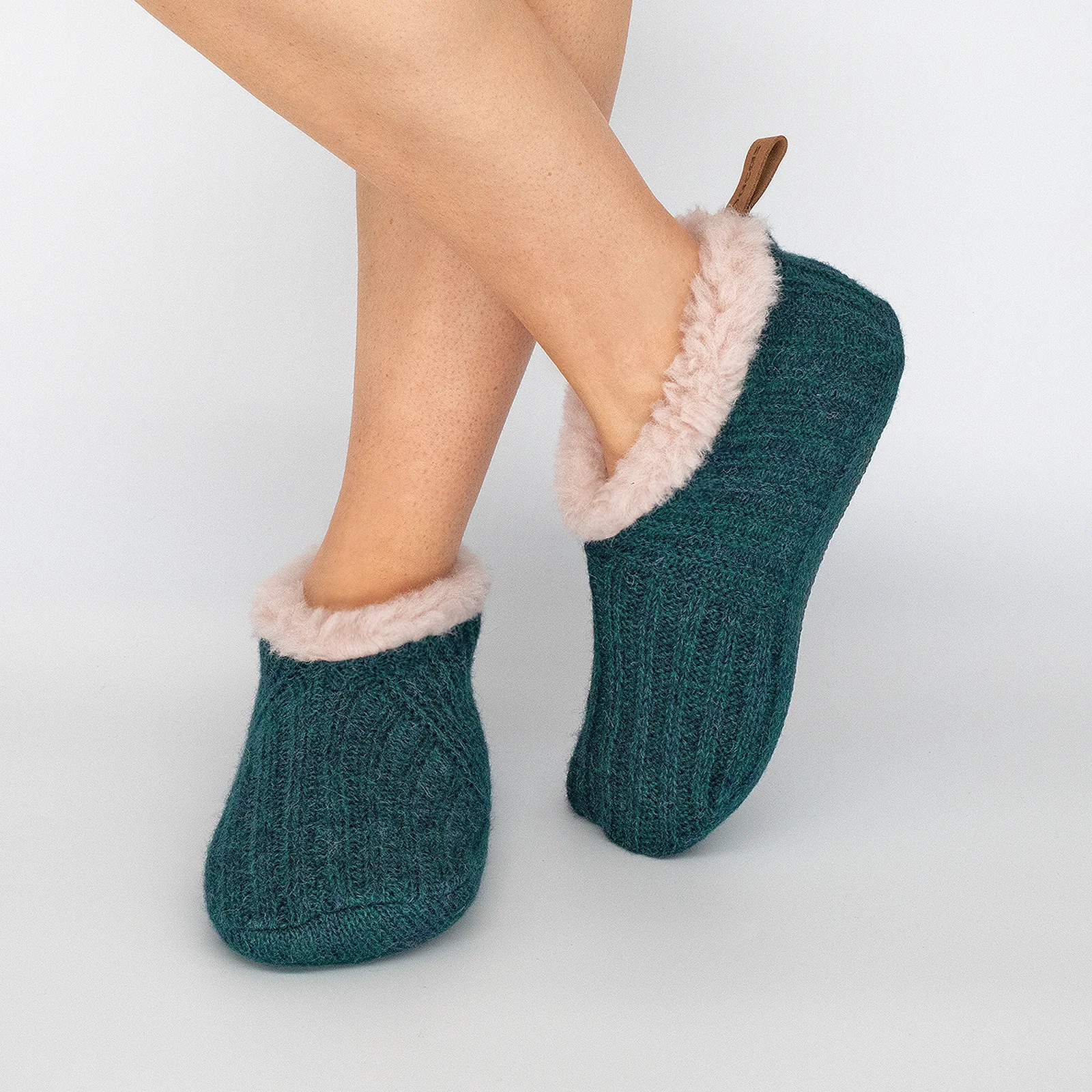 Women's Alpaca Lined Gripper Slippers - Image 6